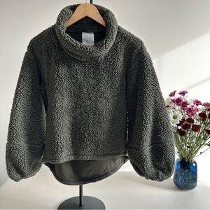 Lululemon Warm Restore Sherpa Pullover • Army Green • xs/s • cotton blend • READ